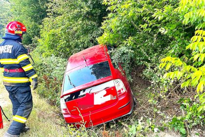 Accident grav in Arges Mama si copil intr un sant