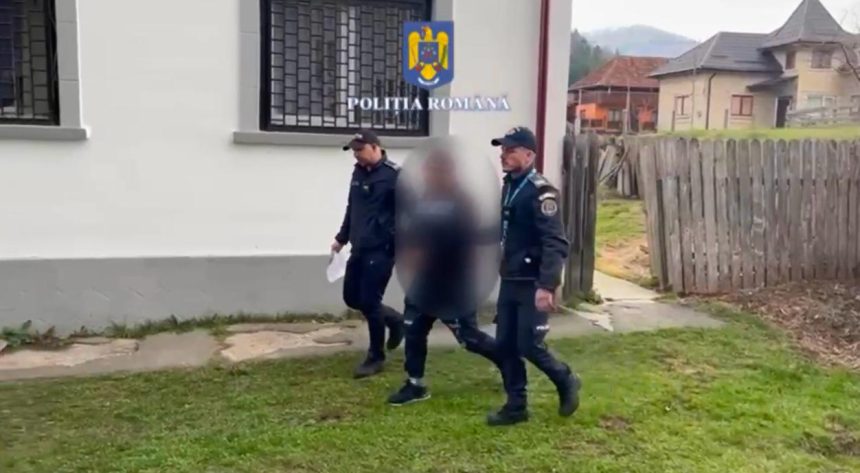 Arges Barbat ridicat de Politie