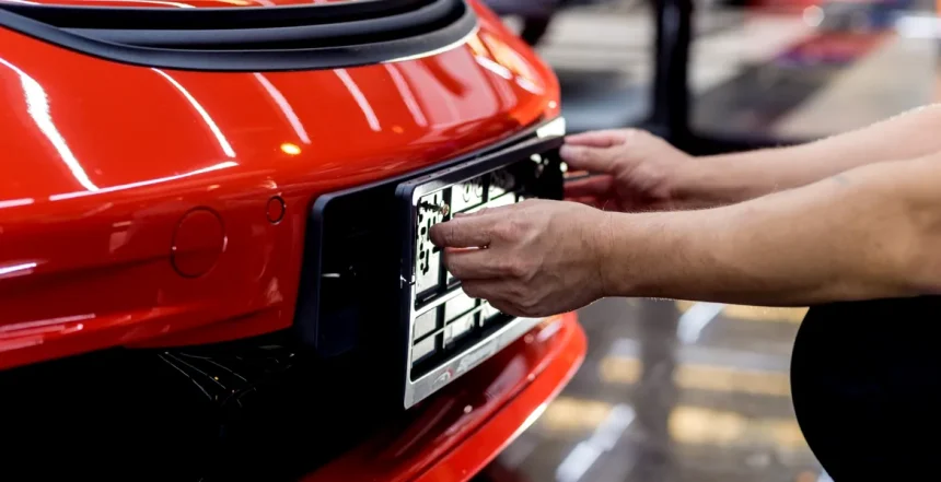 Un nou serviciu pentru soferi Ce se intampla cu numerele de