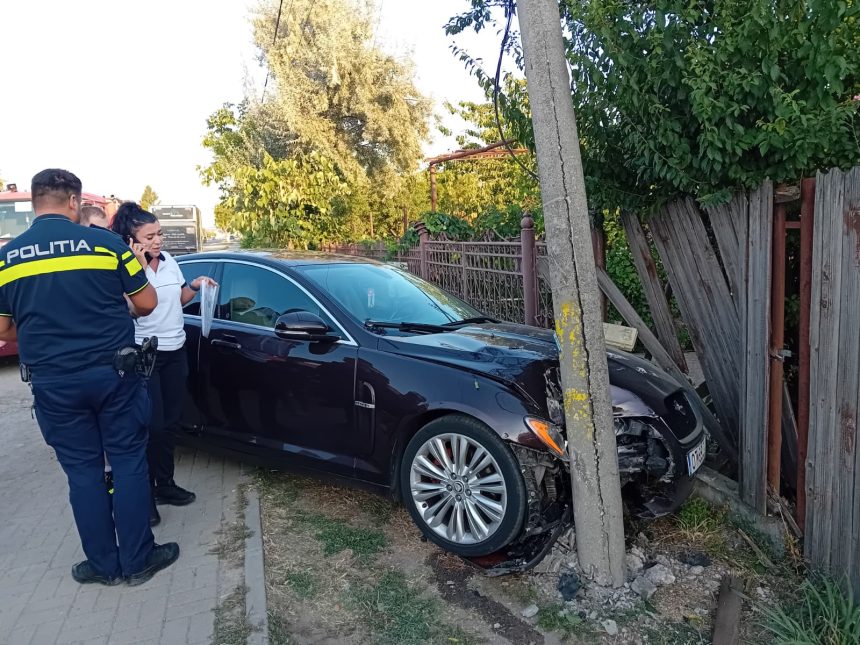 Accident la prima ora in Arges A intrat cu masina intr un