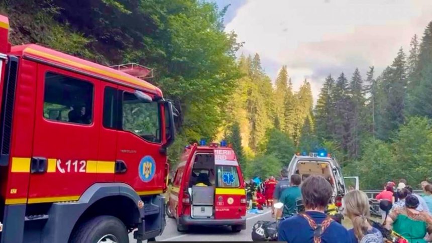 Accident pe Transfagarasan Motociclist aruncat intr o ripa