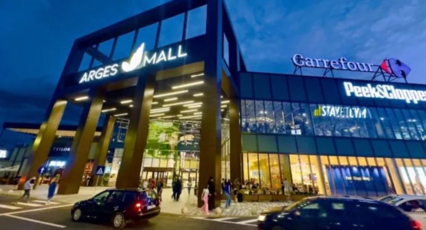 Arge Mall incident neplacut si reactii pentru presa