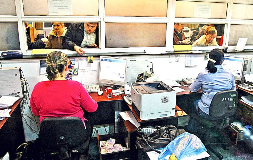 Primariile din Arges raman fara personal Functionarii la