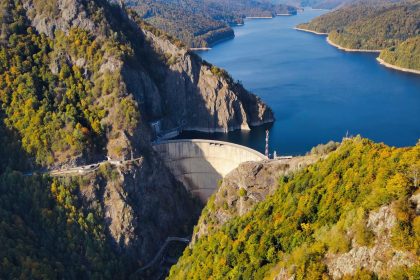 Teorii socante si ireale E mult aur e mult de furat