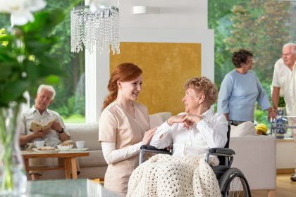 Un nou camin pentru batrani in Pitesti Locuri foarte disponibile