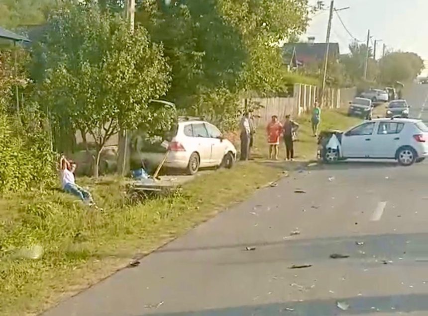 Accident grav in Arge cu trei maini implicate