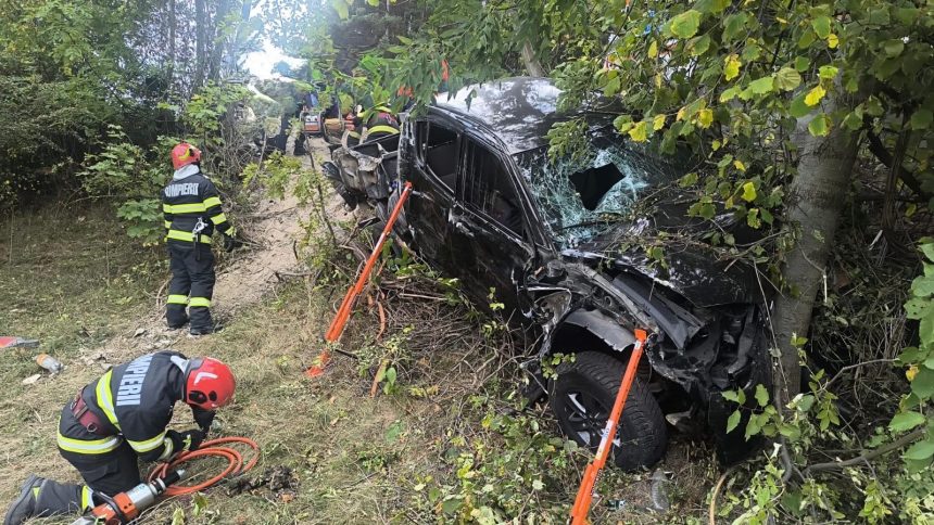 Accident mortal in Arges Masina cazuta in rapa