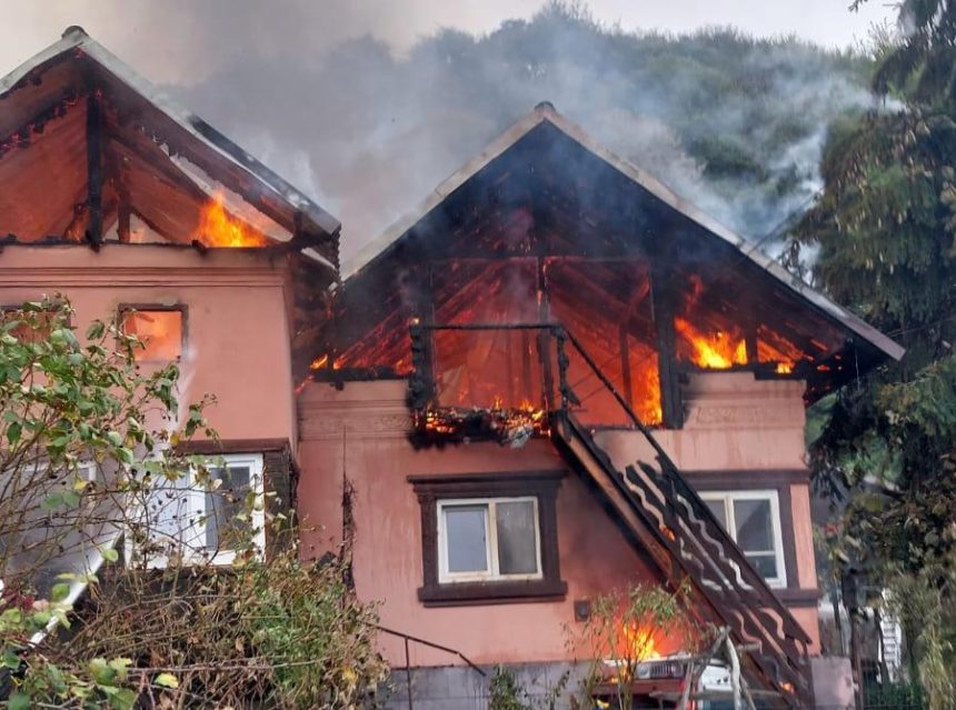 Arges Valea Danului O gospodarie intreaga mistuita de