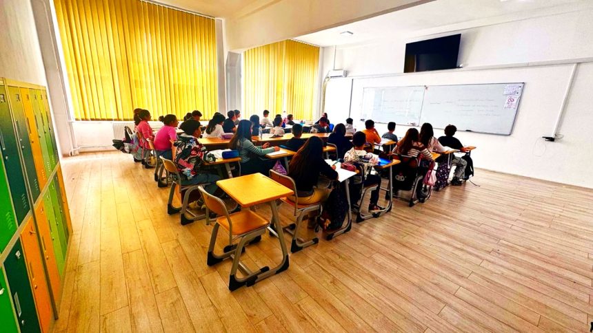 Cine primest burs socil 2025 2026 i veniturile exclus