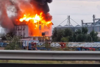 Hotel in flacari Trei persoane disparute