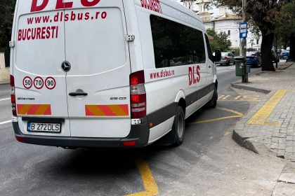 Maxi Taxi din nou in Pitestii se opreste la statii