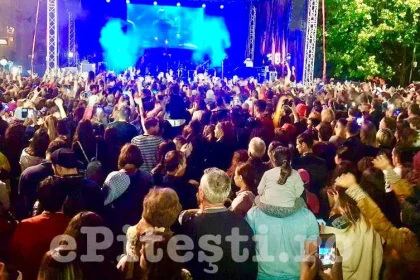 Mega show in Arge Atmosfera incendiara cu artist renumit