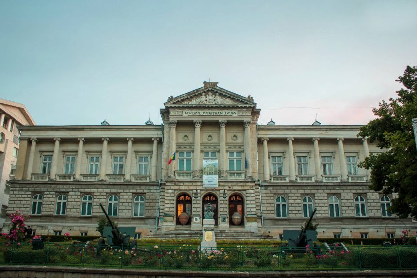 Pitesti Angajari la Muzeul Judetean