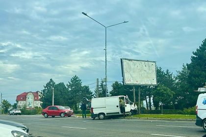 Piteti Accident langa Stadion O duba a intrat intr un