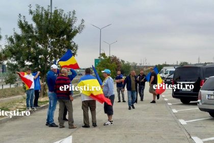 Protest Ameninta sa blocheze Autostrada cu