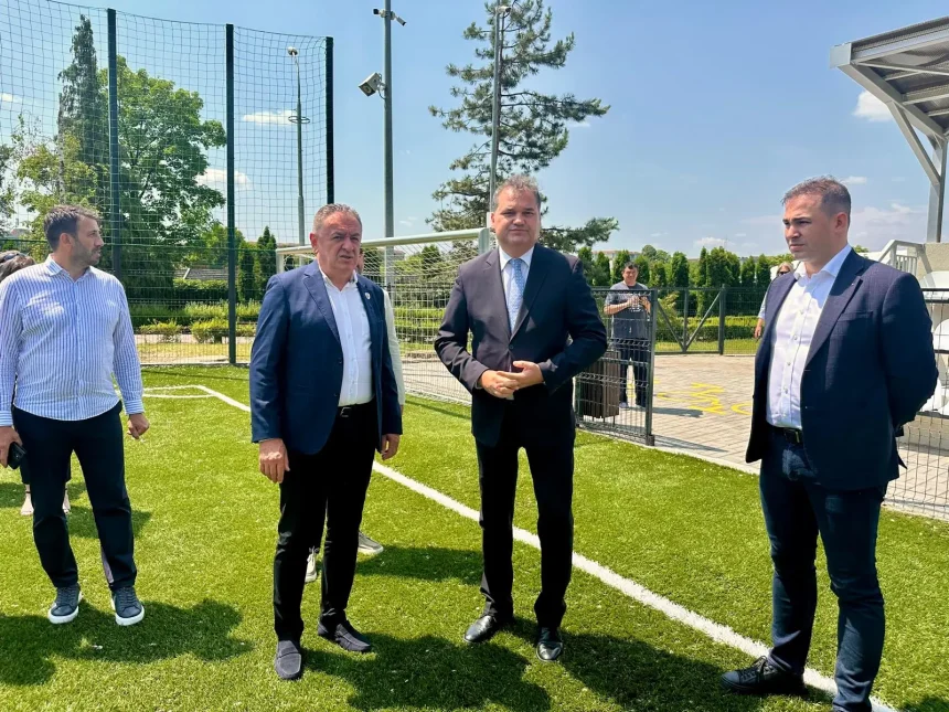 Vlad Niculae a fost demis din Guvern