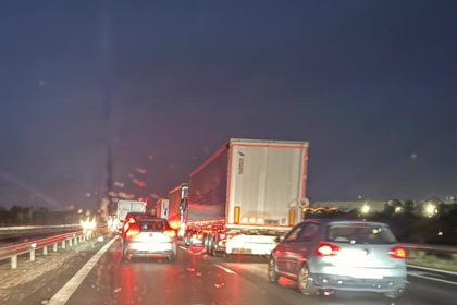 Accident pe A1 la Cateasca Roti de camion desprinse