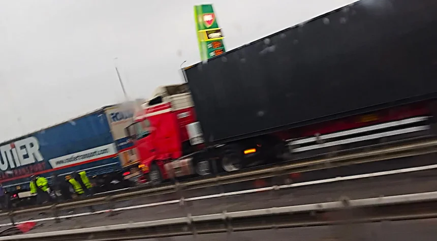Accident pe A1 spre Bucuresti TIR uri implicate blocaj in trafic