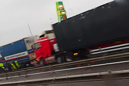 Accident pe A1 spre Bucuresti TIR uri implicate trafic