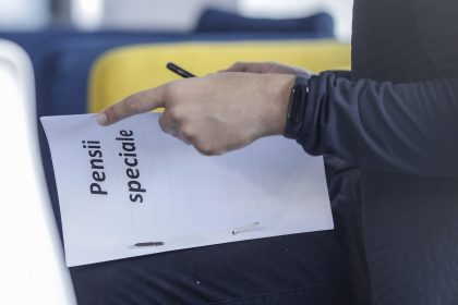 Lovitura pentru speciali Interzicerea cumulului pensiei cu