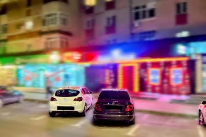 Piteshti Batai in fata la pacanele