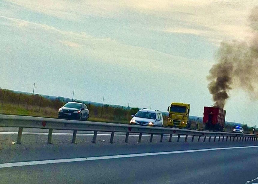 TIR in flacari pe Autostrada A1 1