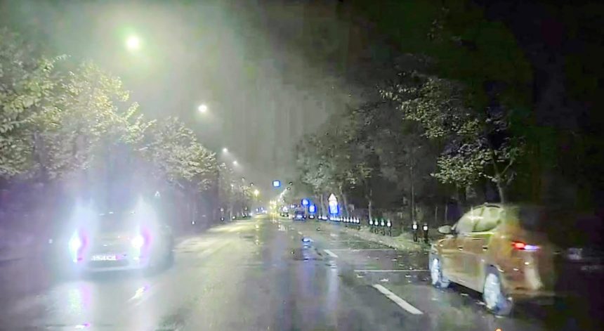 A mers sute de metri pe contrasens in Pitesti