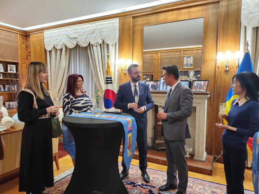 Argesul promovat pe scena diplomatica de Mihai Cotez