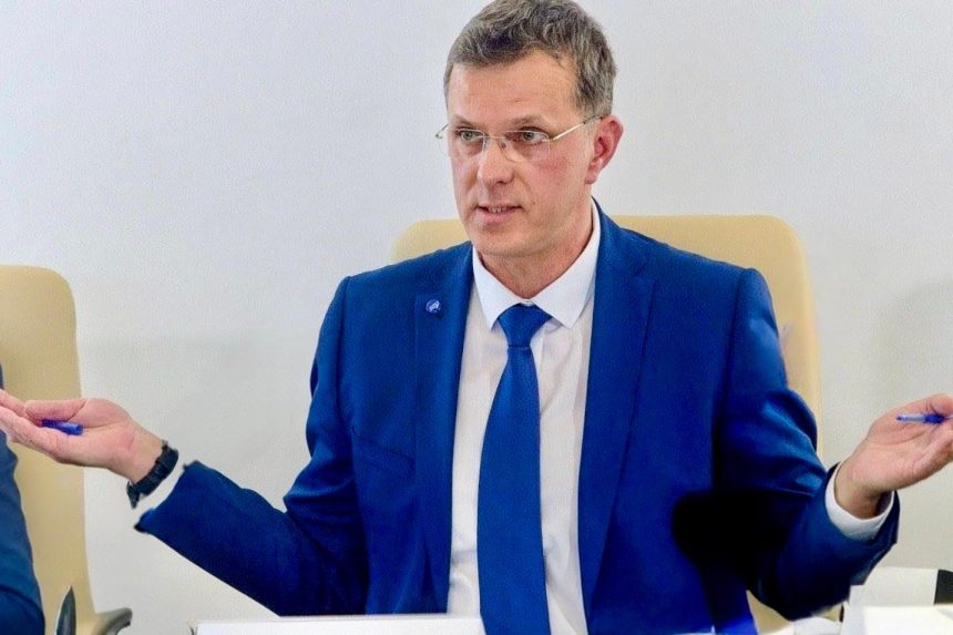 CV ul ministrului Moteanu plin de ntrebari