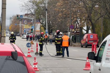 Exclusiv Trafic oprit in Pitesti Pericol grav Imagini
