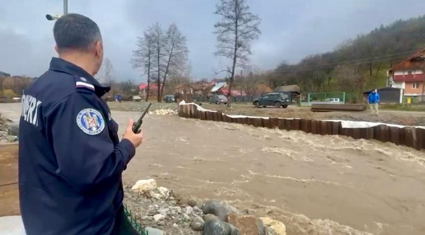 Imagini uimitoare O noua deversare la Barajul Vidraru