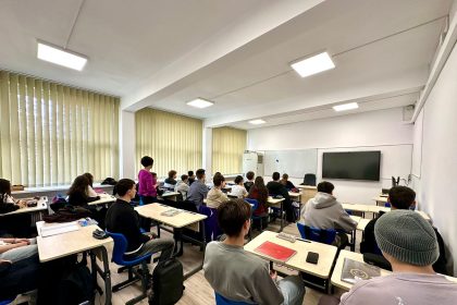 Incidentele elev profesor Obligatii noi in scoli