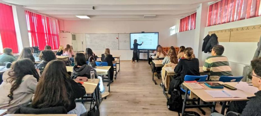 Piteshti Revolutie in educatie Odobescu se deschide