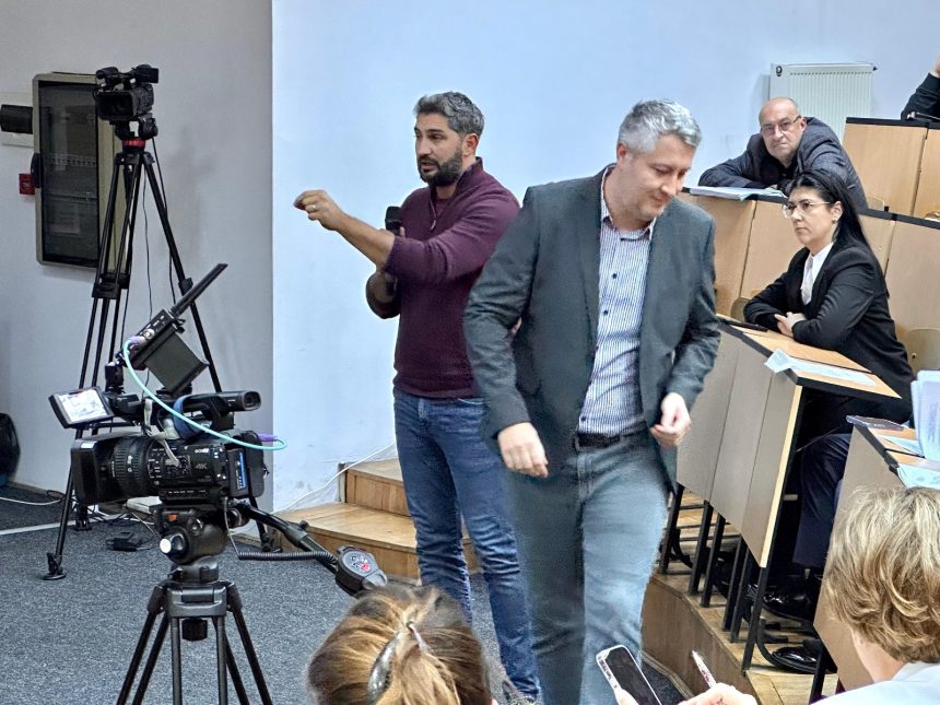 Pitesti Sebastian Nedelcu subprefect USR si a luat