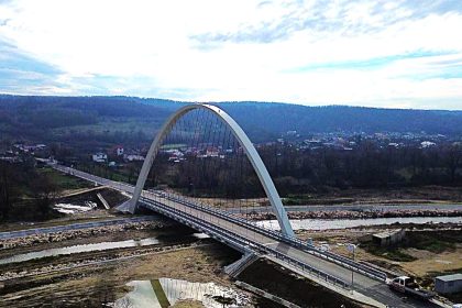 Record in Arges Podul cu cel mai inalt arc recepionat