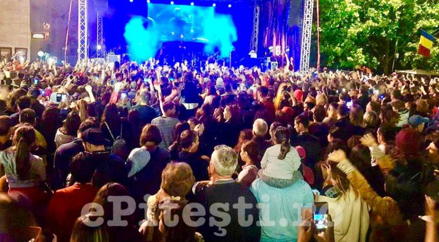 Super concert de 1 Decembrie in Piata Pitesti
