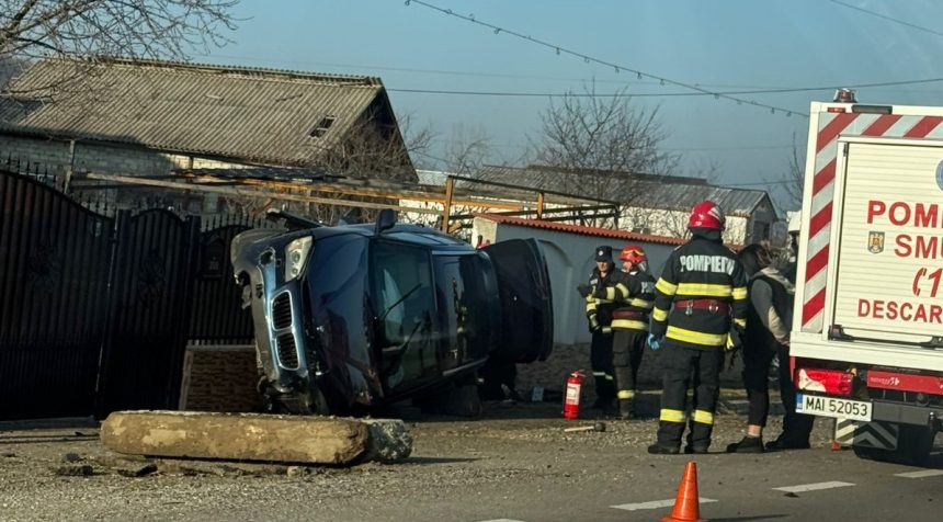 Accident in Arge BMW a intrat in gard pe DN 73