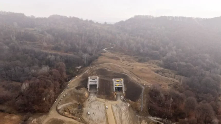Autostrada Pitesti Sibiu traverseaza muntii