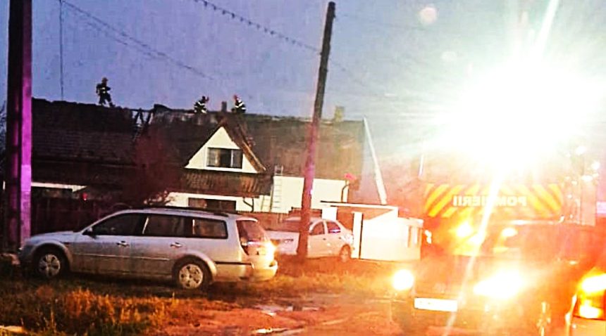 Incendiu la Mosoaia O vila a ars complet