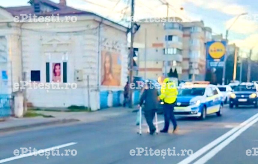 Piteshti Interventie cu suflet Politia a oprit traficul