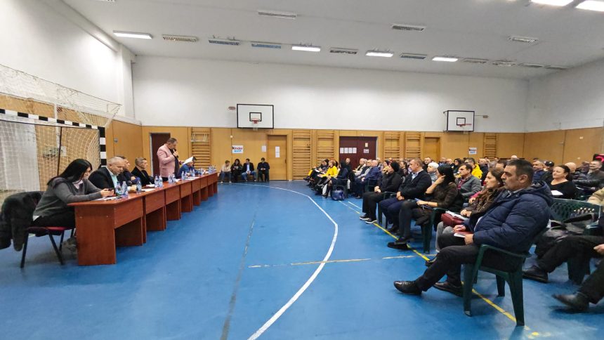 Pitesti Intalnire la Scoala Tudor Vladimirescu