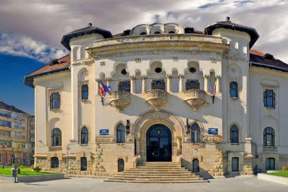 Primaria Municipiului Campulung cauta angajati