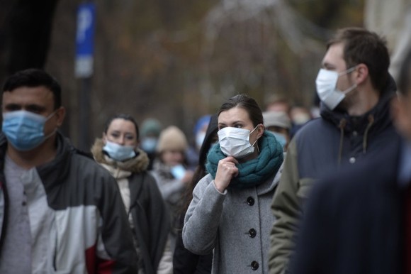 Virus gripal agresiv se extinde rapid in Romania