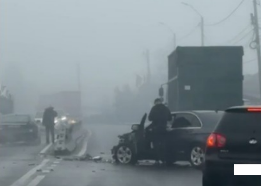 Accident pe DN 73 in apropiere de Pitesti Vehicule avariate