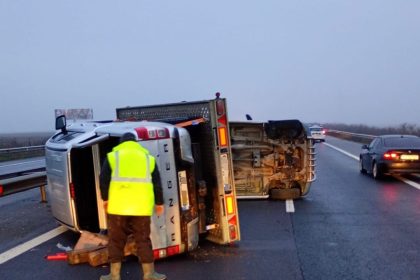 Accident violent pe A1 spre Bucuresti cu remorca