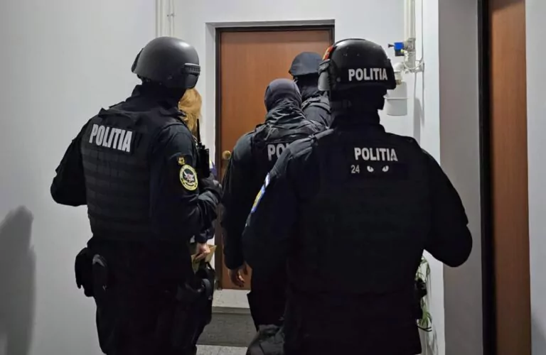 DNA oficial Perchezitii in Pitesti dintr un dosar care