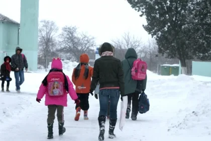 Situatie critica Scoala inchisa in Arges si alte judete