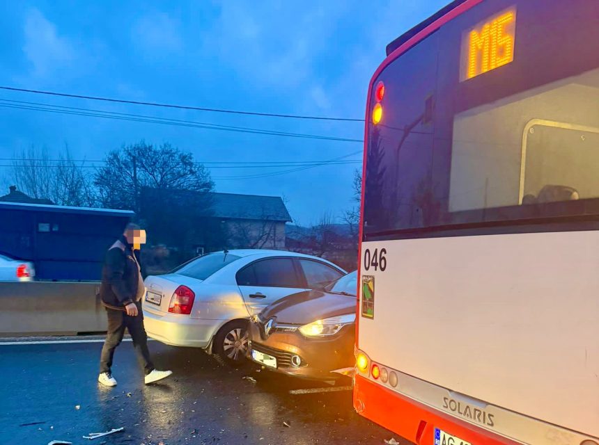 accident ciudat pe dn73 spre pitesti autobuz publitrans
