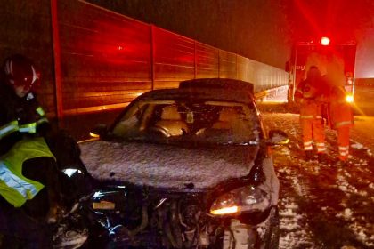 Accident serios pe A1 la Curtea de Arges Masina distrusa