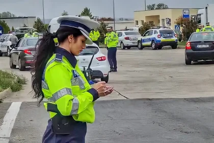 Adrenalina pe Autostrada A1 Hoti urmariti de catre politie
